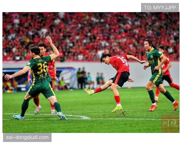 成都蓉城热身赛2胜3负，四后卫体系磨合期阵痛明显